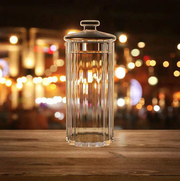 برطمان زجاج بالغطاء